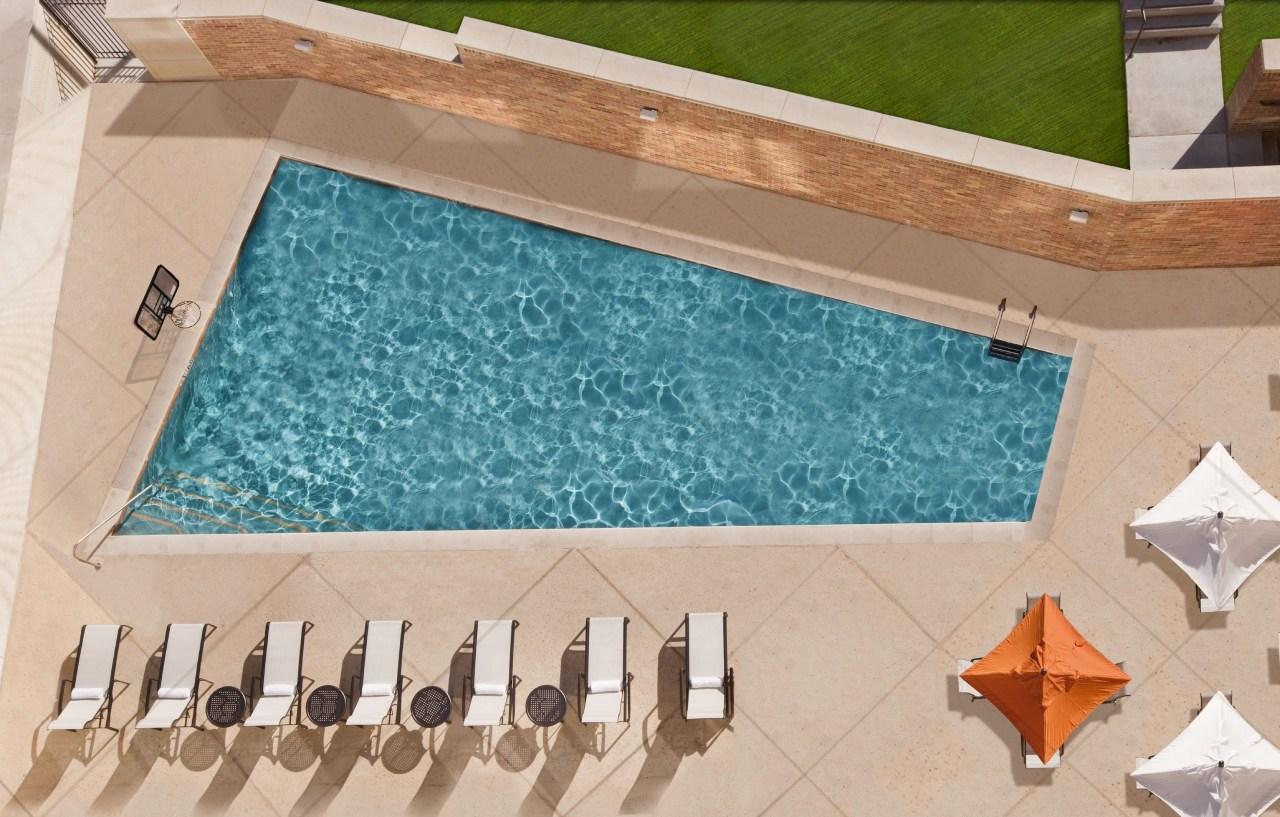 Hotel At&t & Conference Center 4*