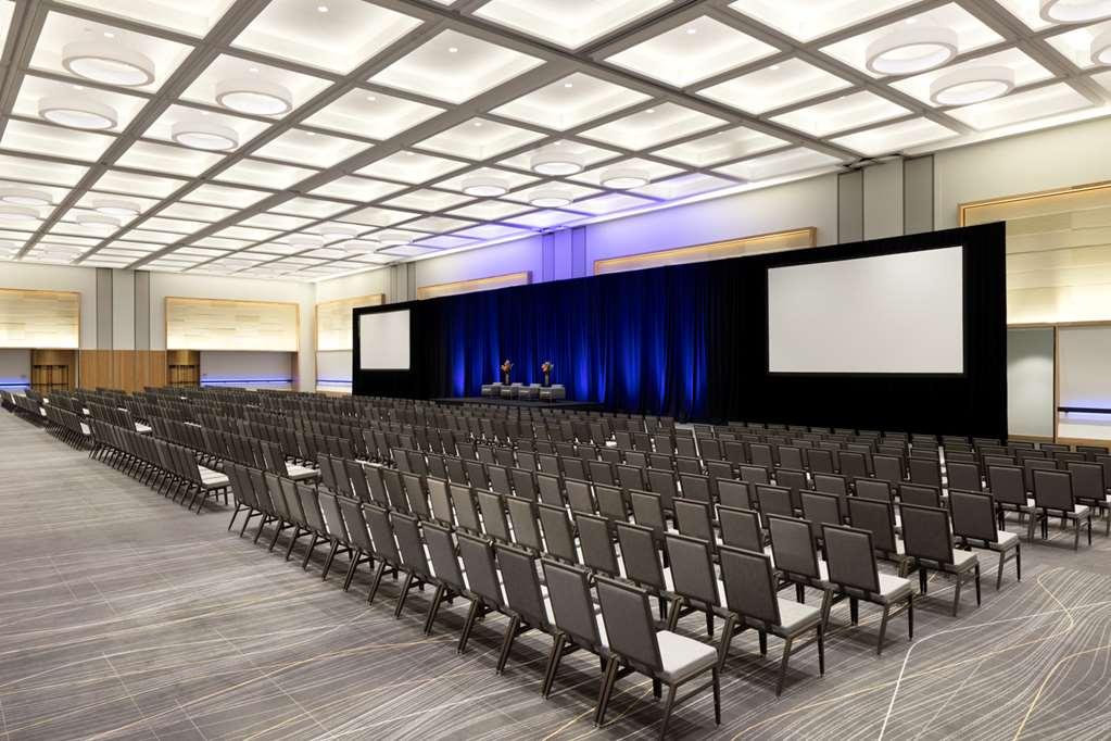 At&t & Conference Center Hotel