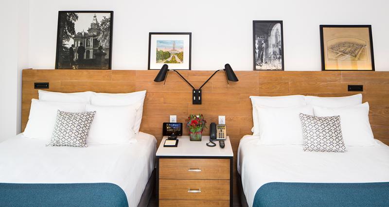 Hotel At&t & Conference Center 4*